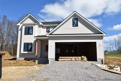211 Ashwood Landing, Hubbard, OH 44425 - Photo 1