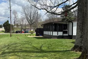 2276 Lodge Rd SW, Sherrodsville, OH 44675 - Photo 20