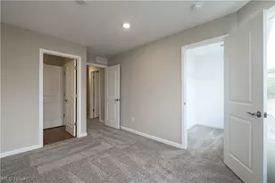 945-4 Memory Ln, Aurora, OH 44202 - Photo 30