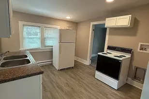 323 Columbus St, Elyria, OH 44035 - Photo 4