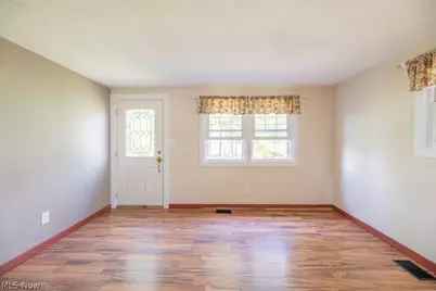 602 Frost Road, Streetsboro, OH 44241 - Photo 8