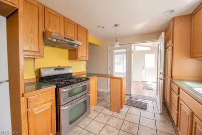 602 Frost Road, Streetsboro, OH 44241 - Photo 4
