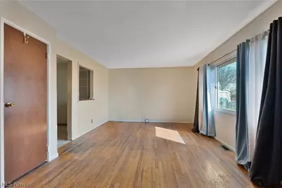 4465 Burkey Road, Austintown, OH 44515 - Photo 4