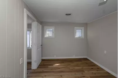 260 Courtland Boulevard, Eastlake, OH 44095 - Photo 10