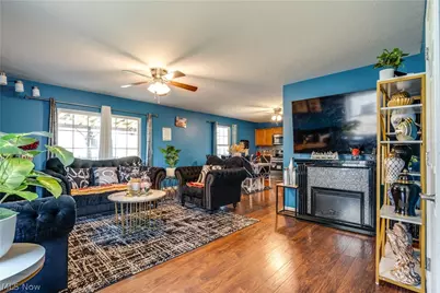 537 Magnolia Avenue, Cuyahoga Falls, OH 44221 - Photo 8