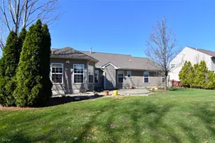 8337 Burlington Dr, North Ridgeville, OH 44039 - Photo 4