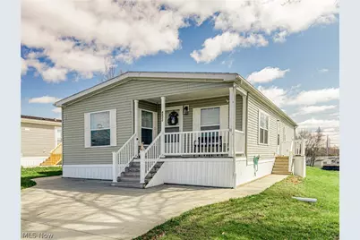 4822 Valley Hills Drive, Ravenna, OH 44266 - Photo 2