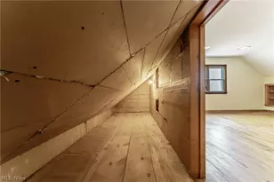 19605 Kewanee Ave, Loveland, OH 44119 - Photo 24