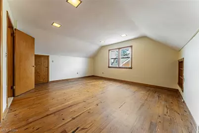 19605 Kewanee Avenue, Loveland, OH 44119 - Photo 22