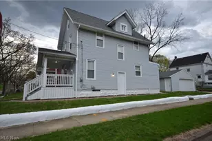 486 Howe St, Akron, OH 44307 - Photo 4