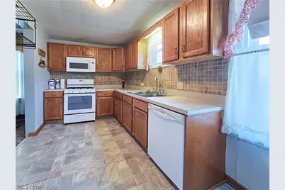 203 Harrison Avenue SW, Canton, OH 44706 - Photo 18