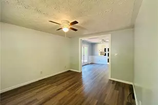 1384 Kings Creek Rd, Weirton, WV 26062 - Photo 2