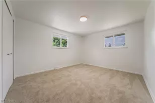 3181 Parmalee Dr, Green Hills, OH 44131 - Photo 16