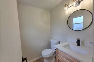 3181 Parmalee Dr, Green Hills, OH 44131 - Photo 16