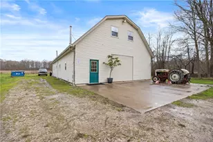 12488 Baumhart Rd, Amherst, OH 44001 - Photo 34