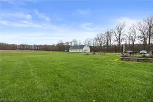 12488 Baumhart Rd, Amherst, OH 44001 - Photo 32