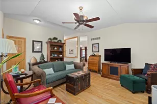 12488 Baumhart Rd, Amherst, OH 44001 - Photo 16