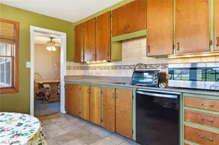 29319 Cresthaven Dr, Willowick, OH 44095 - Photo 10