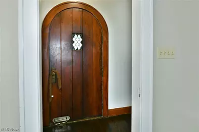 4890 Myrtle Avenue NW, Warren, OH 44483 - Photo 8