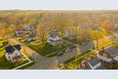 406 W Main Street, Sugarcreek, OH 44681 - Photo 6