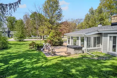 8078 Mentor Avenue, Mentor, OH 44060 - Photo 46