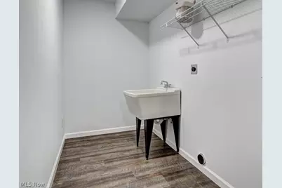 8078 Mentor Avenue, Mentor, OH 44060 - Photo 22