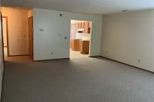 2823 Benford Ln, Youngstown, OH 44505 - Photo 4