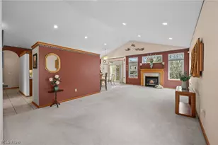 9418 Scottsdale Dr, Grandview Heights, OH 44147 - Photo 4