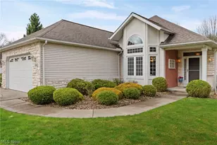9418 Scottsdale Dr, Grandview Heights, OH 44147 - Photo 2