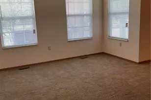 726 N 5th St, Steubenville, OH 43952 - Photo 8