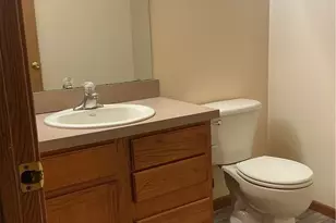 726 N 5th St, Steubenville, OH 43952 - Photo 12