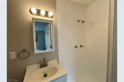 4881 E 85th Street, Garfield Heights, OH 44125 - Photo 18