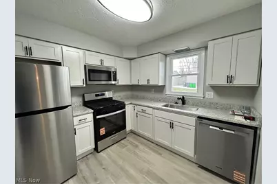 4881 E 85th Street, Garfield Heights, OH 44125 - Photo 8