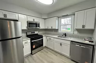 4881 E 85th St, Garfield Heights, OH 44125 - Photo 8