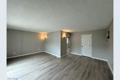 4881 E 85th Street, Garfield Heights, OH 44125 - Photo 12