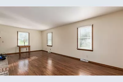 3245 Circle Court, Zanesville, OH 43701 - Photo 6