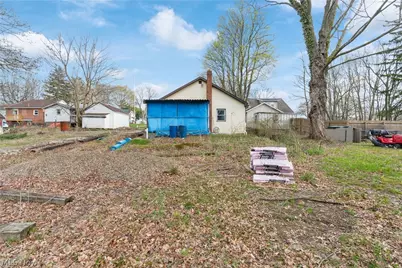 1664 Woods Road, Akron, OH 44306 - Photo 8