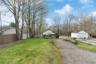 1664 Woods Road, Akron, OH 44306 - Photo 6