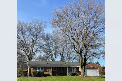 4805 Lawndale Street NW, Canton, OH 44708 - Photo 1