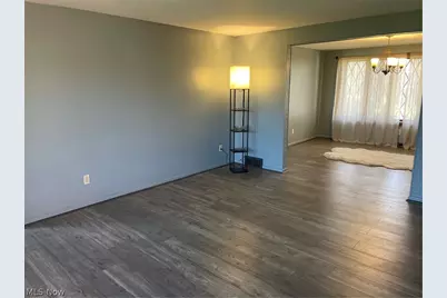 4805 Lawndale Street NW, Canton, OH 44708 - Photo 4