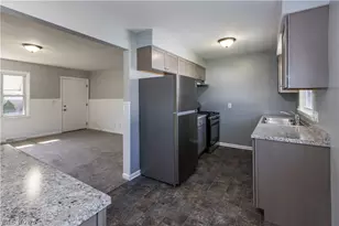 1132 Battles Ave, Akron, OH 44314 - Photo 14