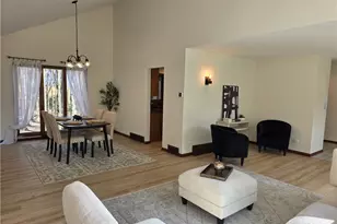 5009 Lansdowne Dr, Solon, OH 44139 - Photo 4