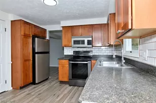 12395 Country Oaks Trail, Chardon, OH 44024 - Photo 10