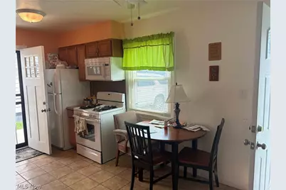 12722 Emery Avenue, Loveland, OH 44135 - Photo 2