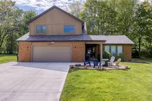 5062 Lansdowne Dr, Solon, OH 44139 - Photo 6