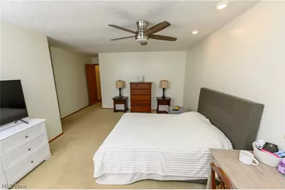 10483 Shale Brook Way, Strongsville, OH 44149 - Photo 20