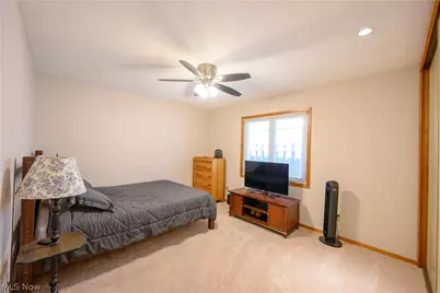 10483 Shale Brook Way, Strongsville, OH 44149 - Photo 18