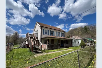 19 Locust Street, Glouster, OH 45732 - Photo 2