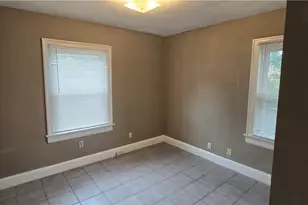 914 Dan St, Akron, OH 44310 - Photo 10