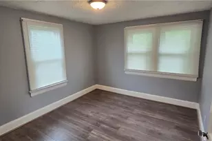 914 Dan St, Akron, OH 44310 - Photo 12
